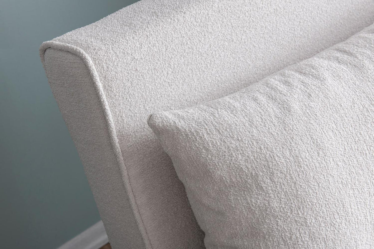 Folde Single Bettsofa - Weiss in Weiss präsentiert im Onlineshop von KAQTU Design AG. Bettsessel ist von Atelier Del Sofa
