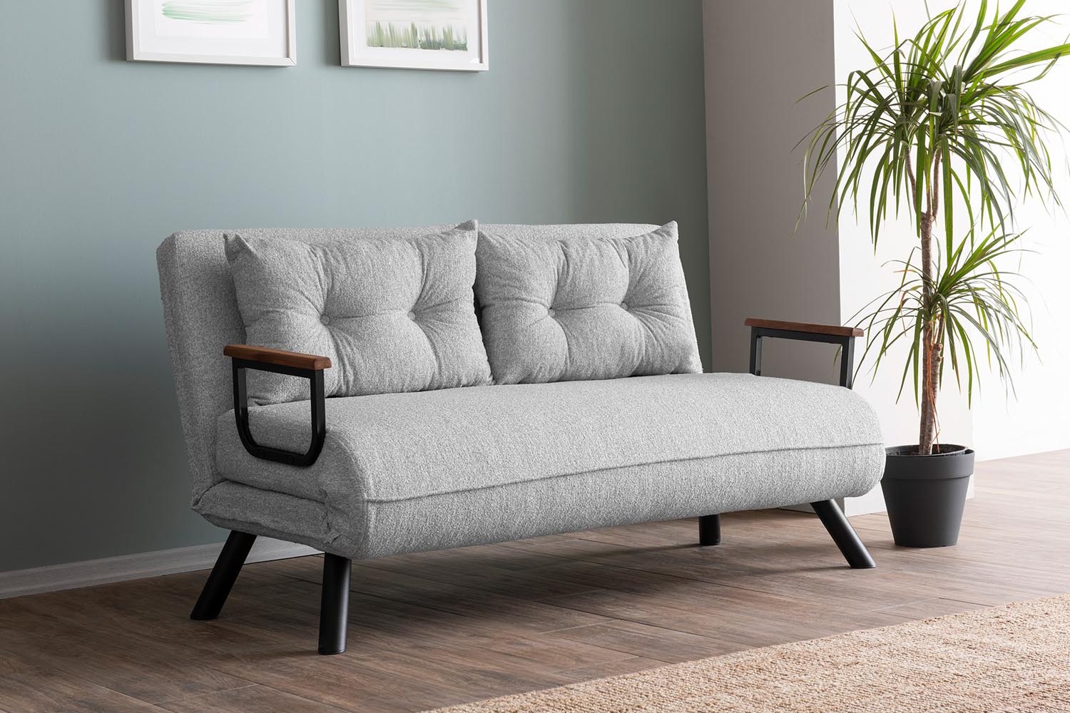 Entdecken Sie das elegante Sando 2-Sitzer Schlafsofa in Grau von Atelier Del Sofa. Luxuriöser Teddy-Stoff, vielseitig und bequem für jeden Raum.