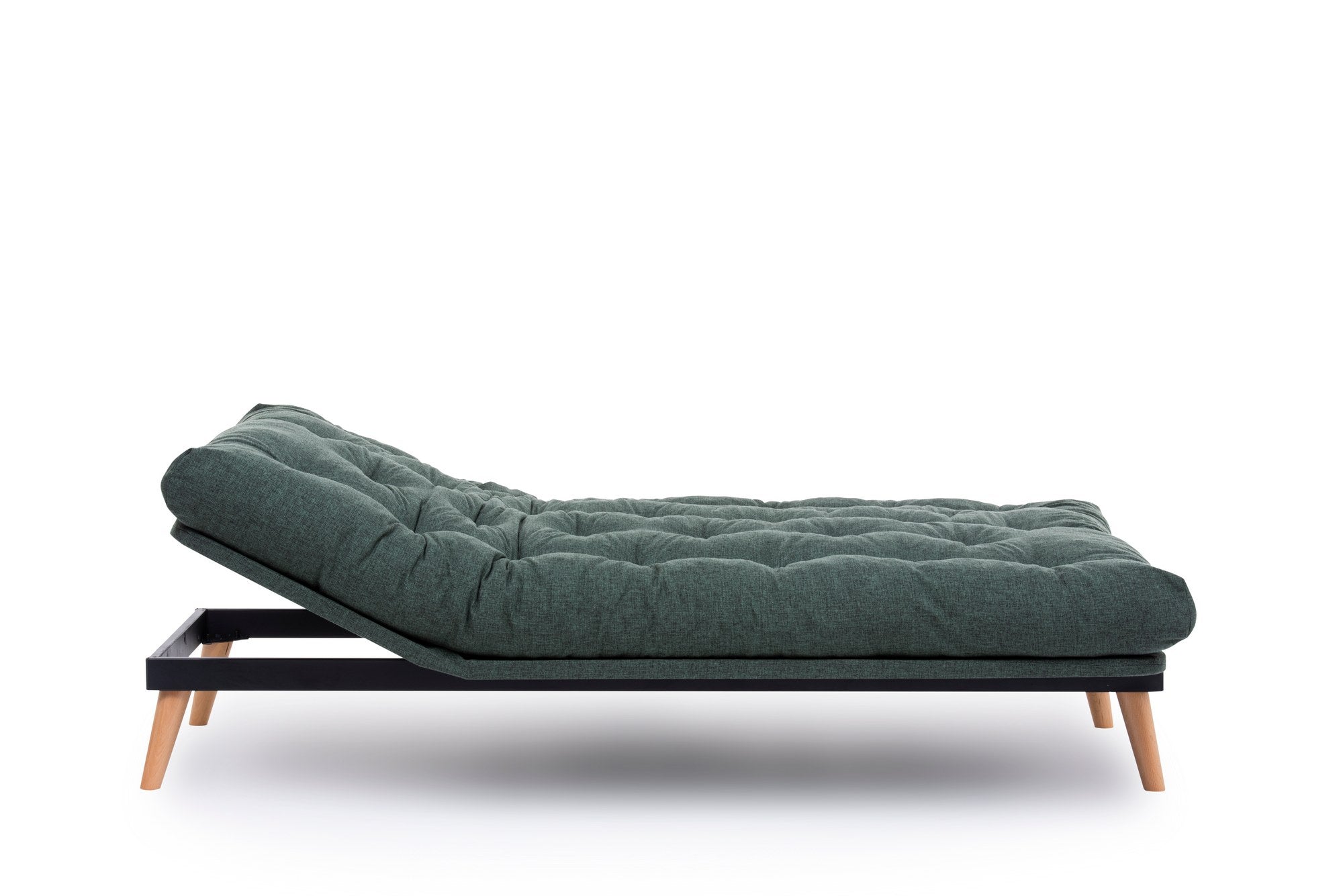 Erleben Sie das Saki Bettsofa in elegantem Grün – ein vielseitiges 3-Sitzer-Sofa, das Komfort und Stil vereint und Ihre Gäste begeistert!