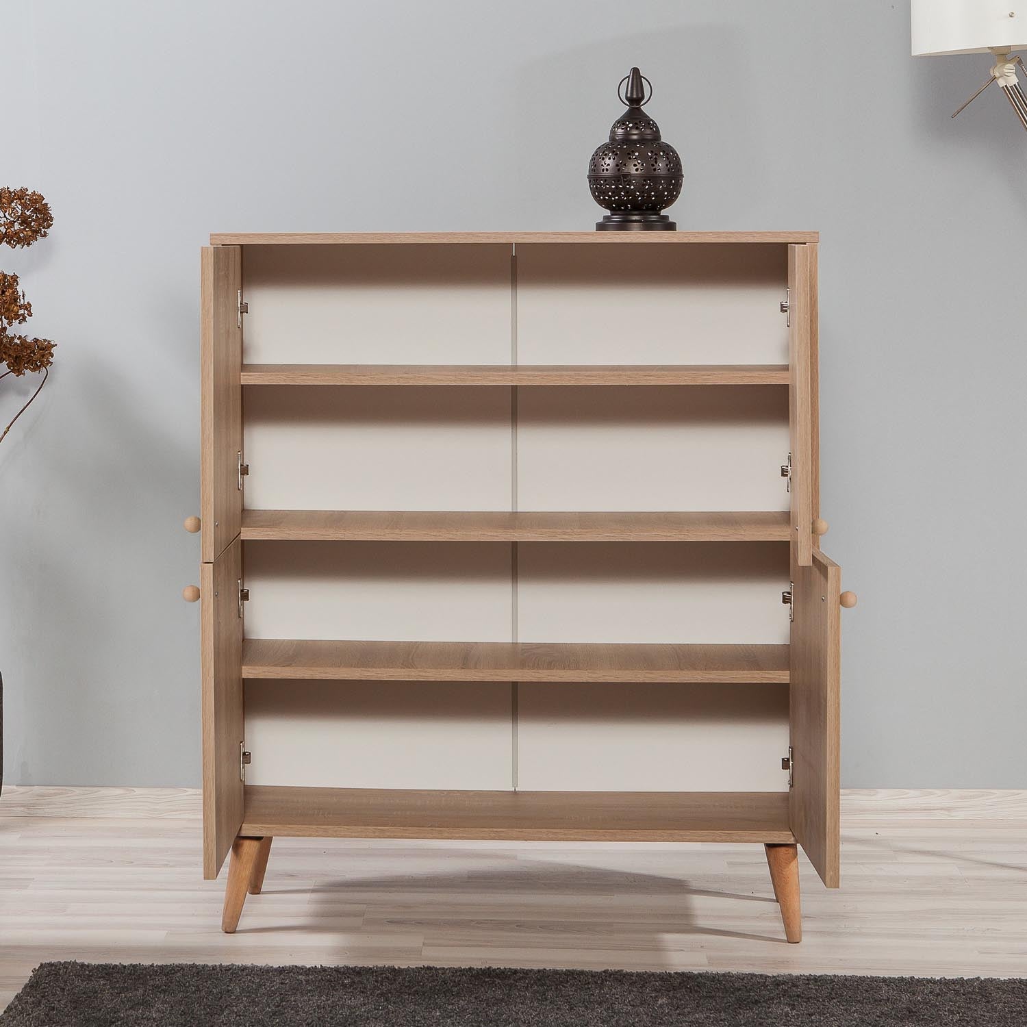 Erleben Sie den Multilux Cabinet in Sonoma Eiche von Hanah Home – der perfekte Mehrzweckschrank für stilvolle Aufbewahrung und modernes Design.