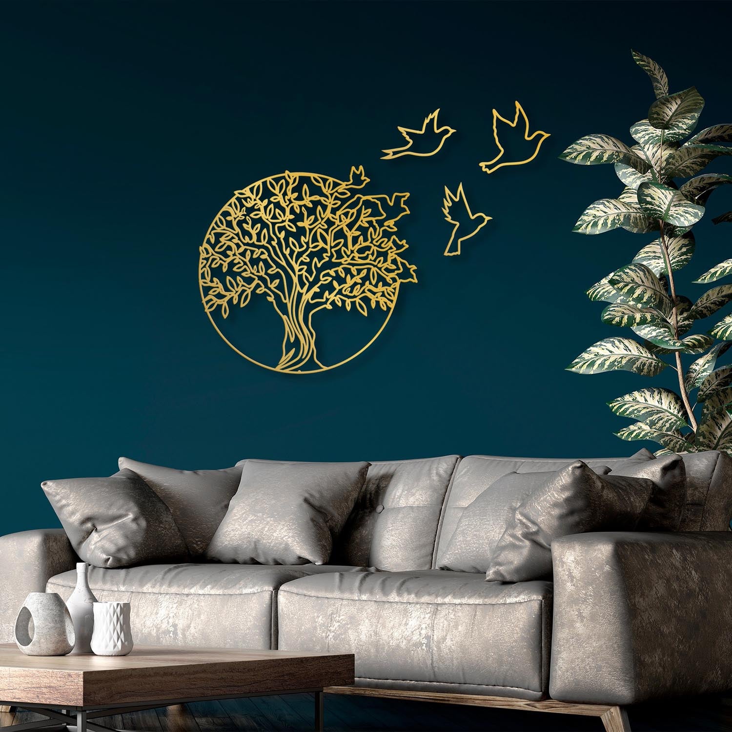 Verleihen Sie Ihrem Raum mit der eleganten Tree And Birds Wanddeko in Gold von Wallity einen Hauch von Luxus. Ideal für jedes Zuhause!