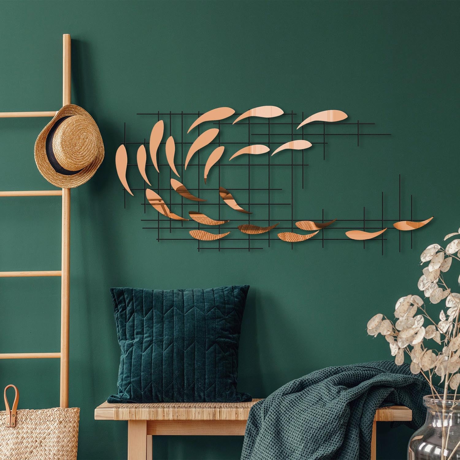 Verleihen Sie Ihrem Raum mit der mehrfarbigen Sheen Wanddeko von Wallity einen Hauch von Eleganz und zeitloser Schönheit.