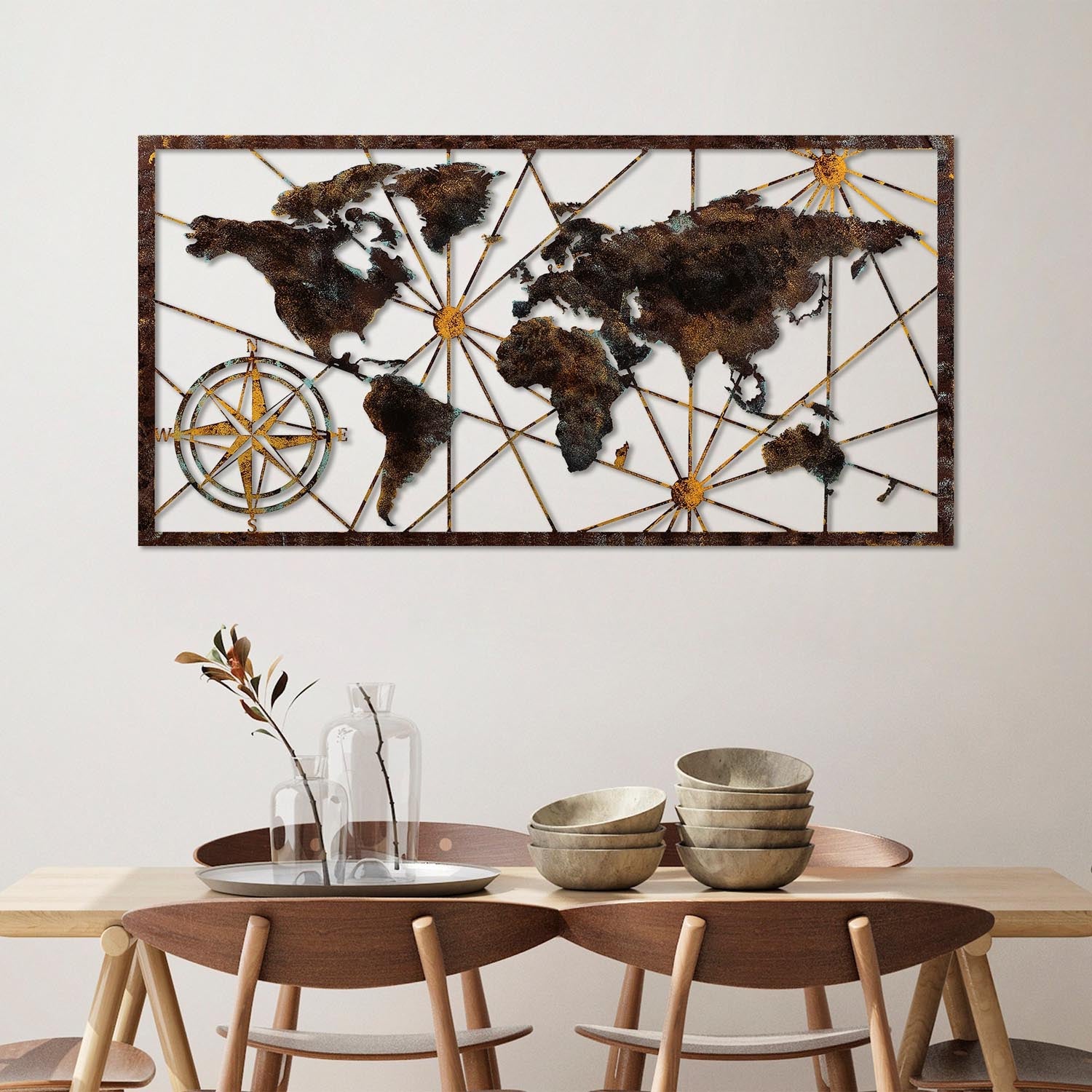 Gestalten Sie Ihre Wände neu mit der beeindruckenden World Map Large Wanddeko von Wallity – ein handgefertigtes Metallkunstwerk, das Eleganz und Farbe in jeden Raum bringt.