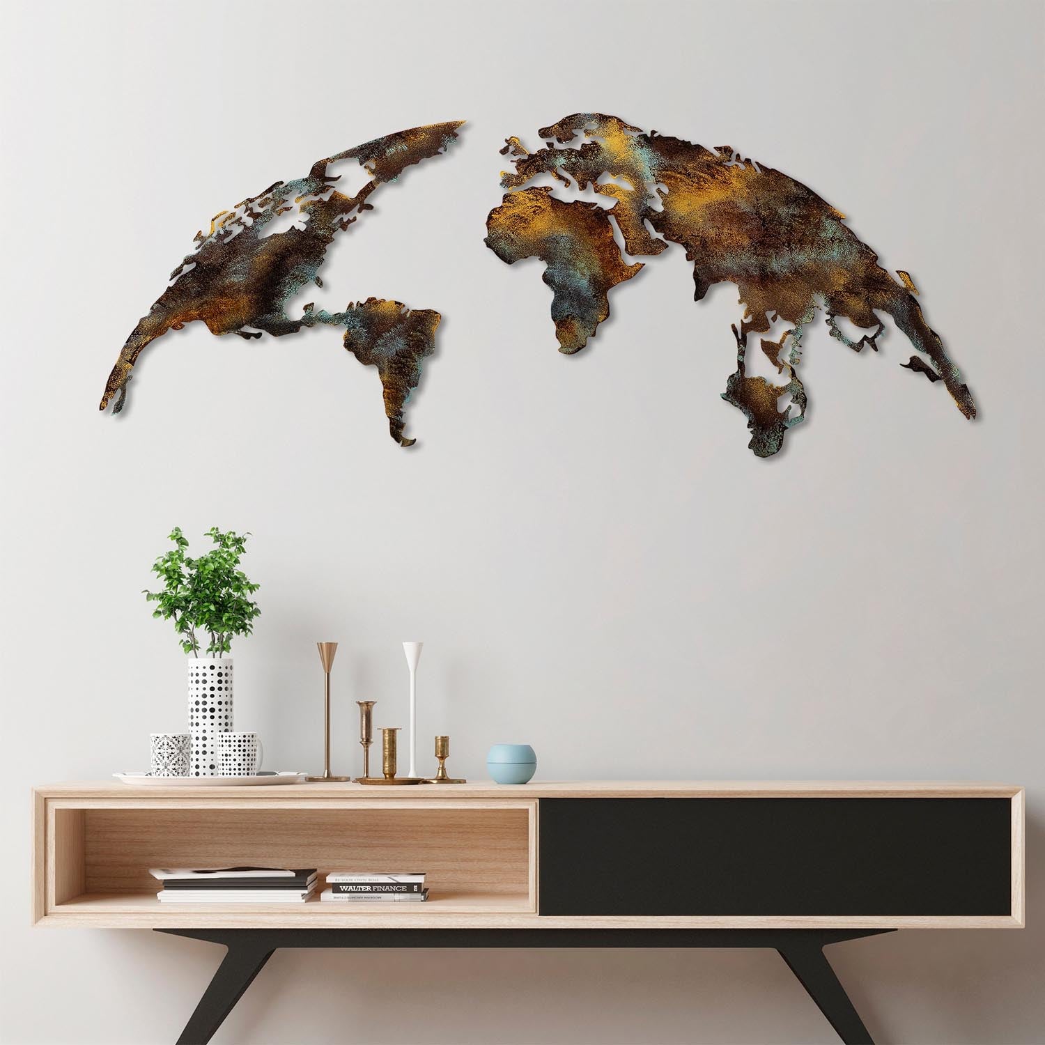 Verleihen Sie Ihrem Zuhause mit der mehrfarbigen World Map Medium Wanddeko von Wallity einen Hauch von Eleganz und Kreativität.