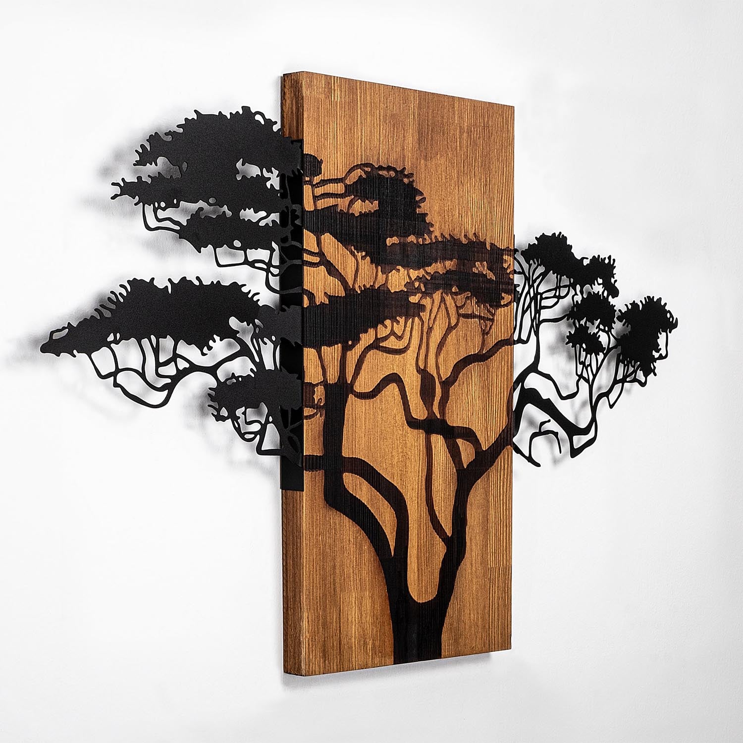 Verleihen Sie Ihrem Raum mit der Acacia Tree Wanddeko in Walnuss Schwarz von Wallity einen Hauch von Eleganz und natürlichem Charme.