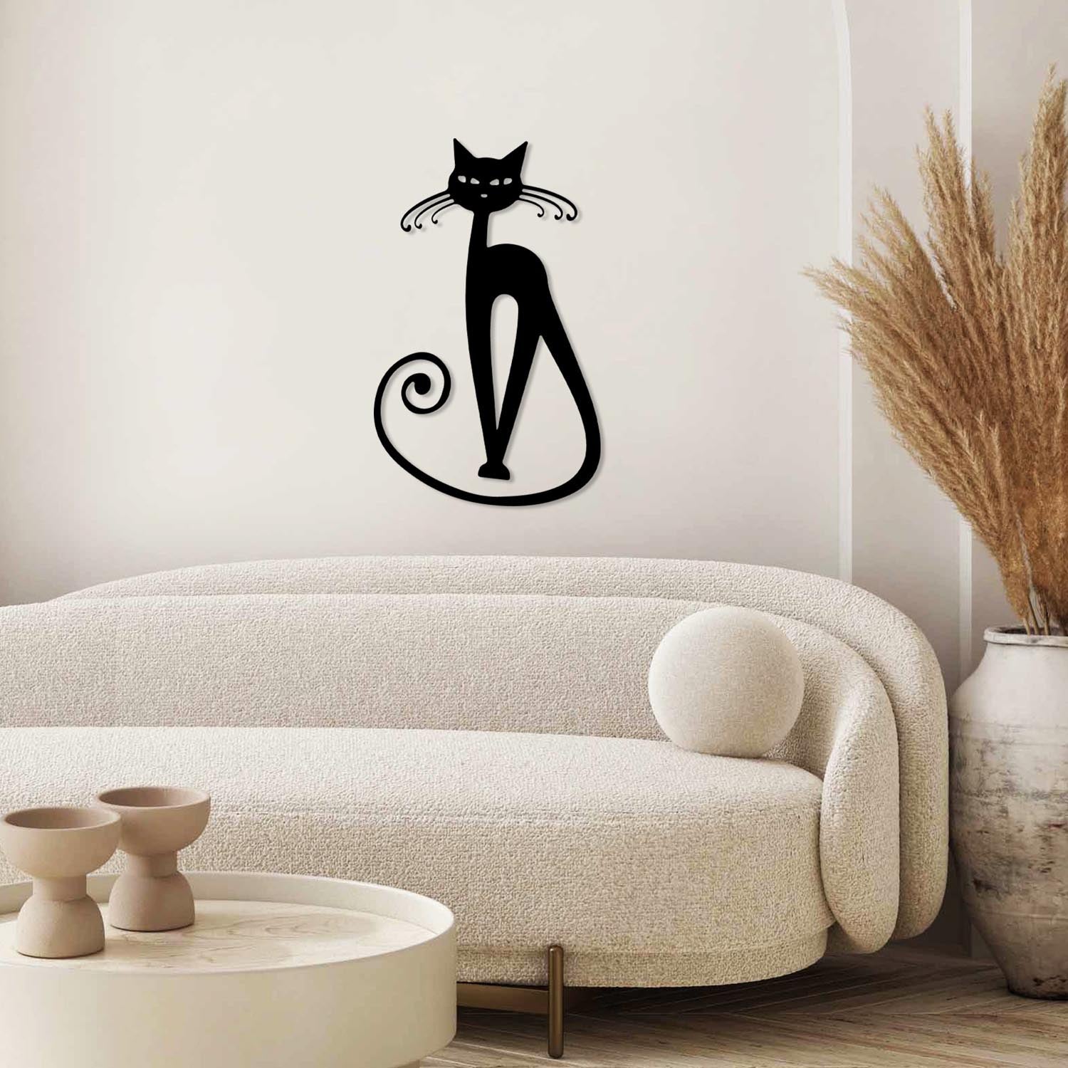 Gestalten Sie Ihre Wände neu mit der eleganten Cat 6 Wanddeko in Schwarz von Wallity. Robustes Metall, zeitloses Design, ideal für jeden Raum.