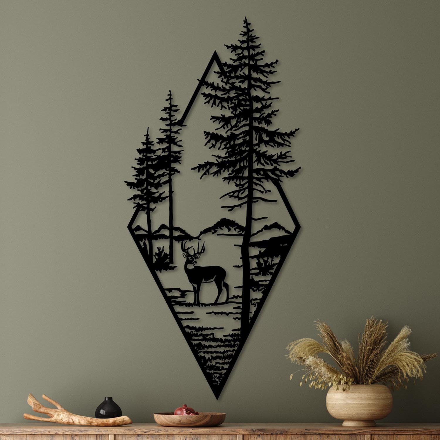 Entdecken Sie die elegante Deer Wanddeko in Schwarz von Wallity. Ein stilvolles Metallaccessoire, das jedem Raum einen Hauch von Raffinesse verleiht.