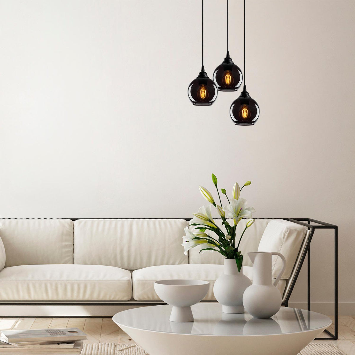 Smoked Pendellampe - Rauch in Rauch präsentiert im Onlineshop von KAQTU Design AG. Pendelleuchte ist von Opviq