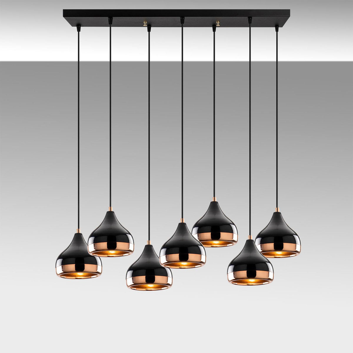 Yıldo Pendellampe - Schwarz in Schwarz präsentiert im Onlineshop von KAQTU Design AG. Pendelleuchte ist von Opviq