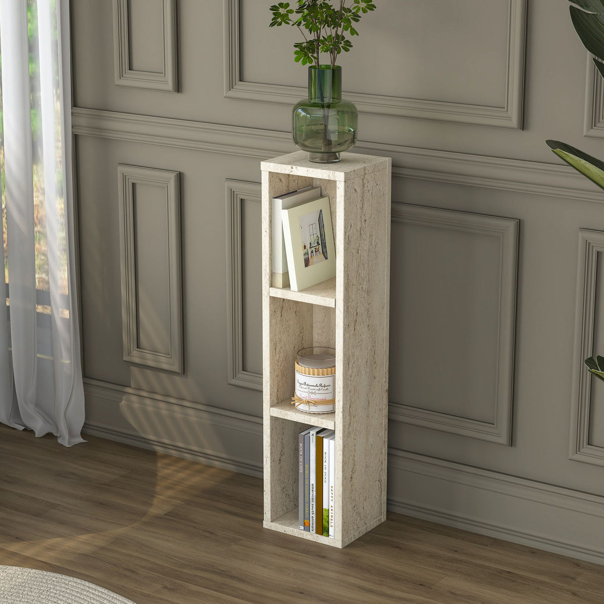 Kleiner Beistelltisch in Travertin-Optik von Hanah Home, rechteckige Form, Oberfläche aus melaminbeschichteter Spanplatte, schlichtes Design.