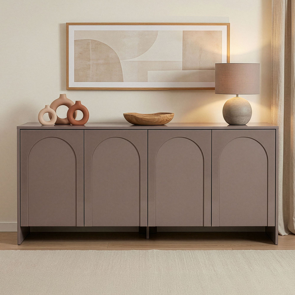 Konsolentisch Arlen Atlas von Nordure in Braun, Gestell aus melaminbeschichteter Spanplatte, Frontplatte aus Spanplatte/MDF, geometrische Form.
