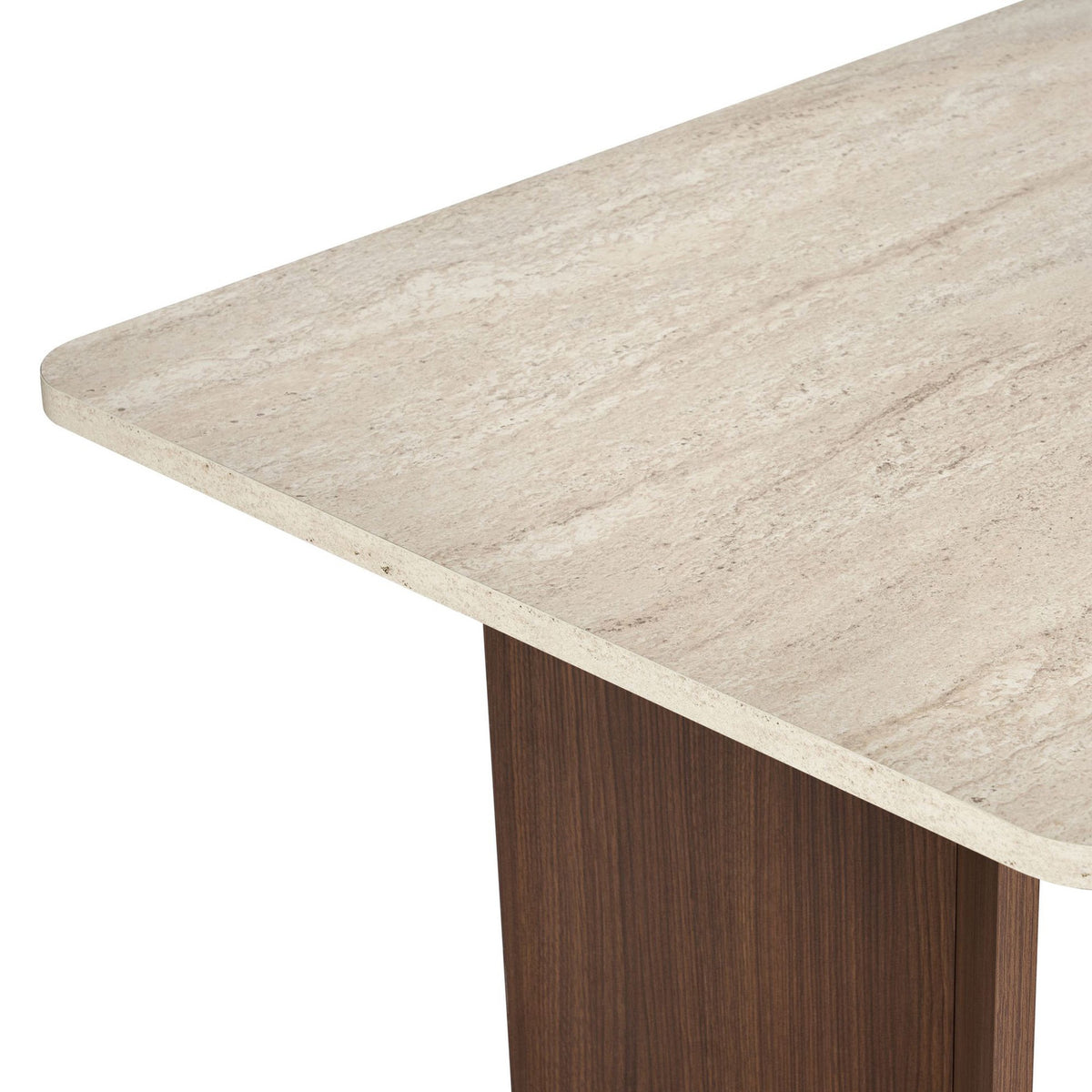 Esstisch Linza von Nordure mit Tischplatte in Travertin- und Milano-Nussbaum-Optik, Masse 180 x 90 x 75 cm, Spanplatte 25 mm stark.