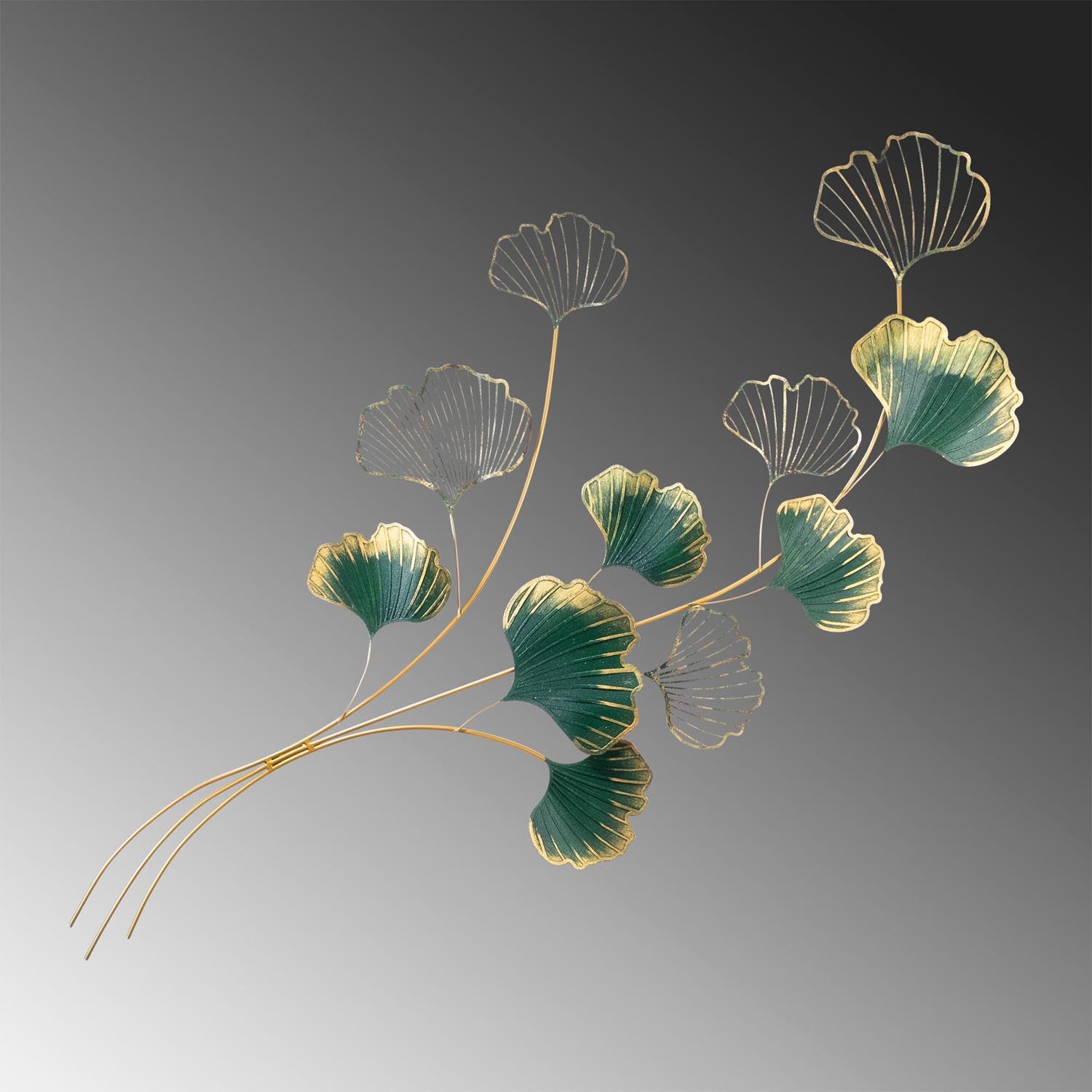 Verleihen Sie Ihrem Raum mit der Yiwu Wanddeko von Wallity einen Hauch von Stil! Dieses mehrfarbige Metall-Wandaccessoire ist ein einzigartiges Kunstwerk, das Eleganz und Kreativität vereint.