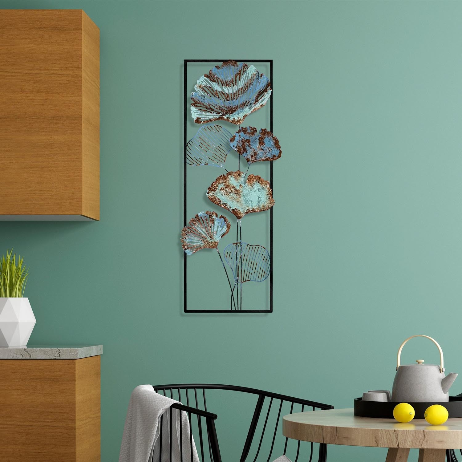 Entdecken Sie die Fig 3 Wanddeko von Wallity – ein handgefertigtes, mehrfarbiges Metallkunstwerk, das jedem Raum Stil und Charakter verleiht.