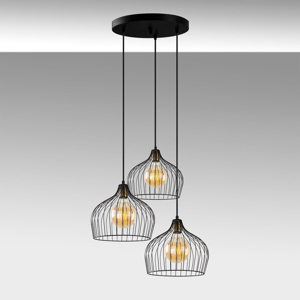 Bek Pendellampe - Schwarz Antiquität in Schwarz Antiquität präsentiert im Onlineshop von KAQTU Design AG. Pendelleuchte ist von Opviq