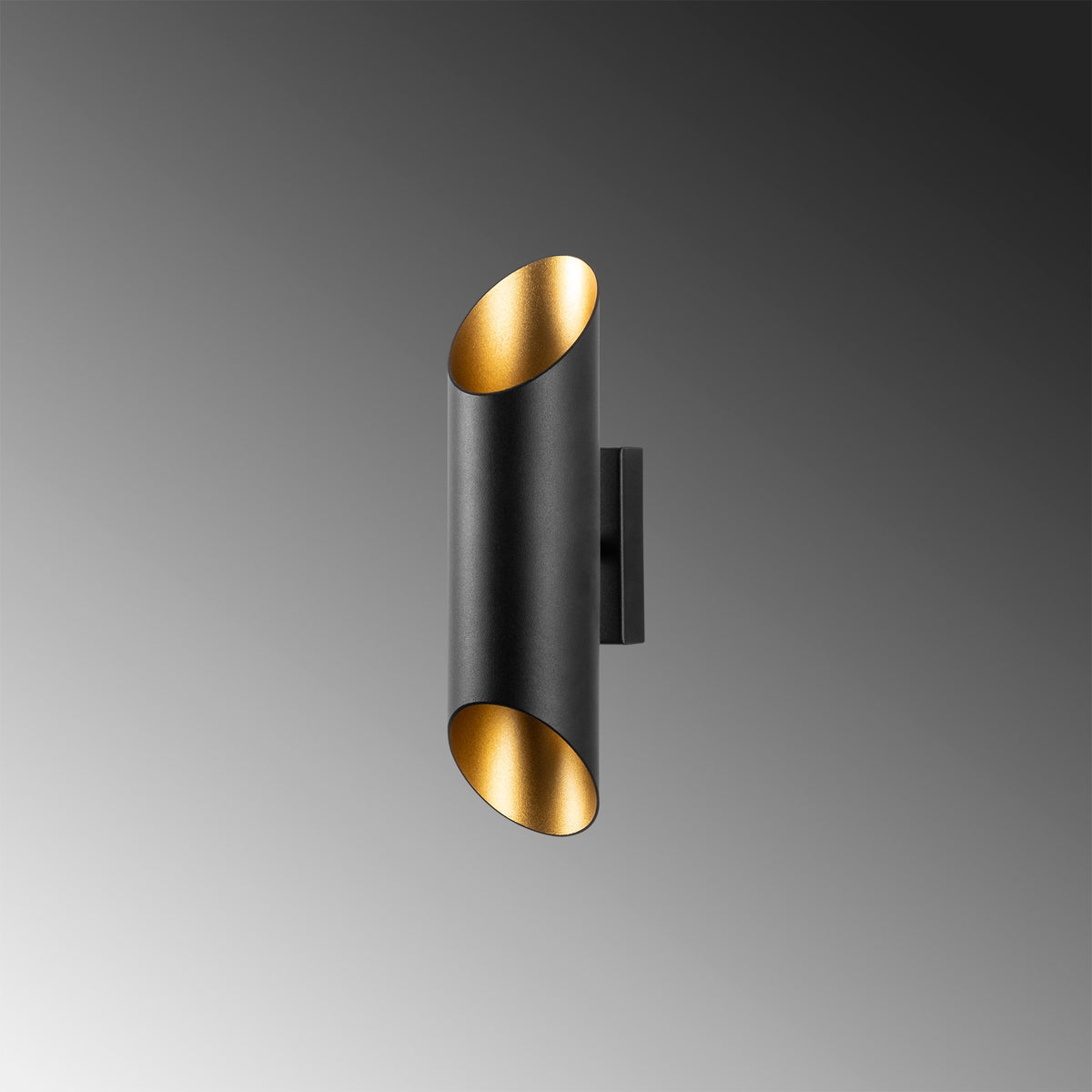 Cut Wandleuchte - Schwarz Gold in Schwarz Gold präsentiert im Onlineshop von KAQTU Design AG. Wandleuchte ist von Opviq