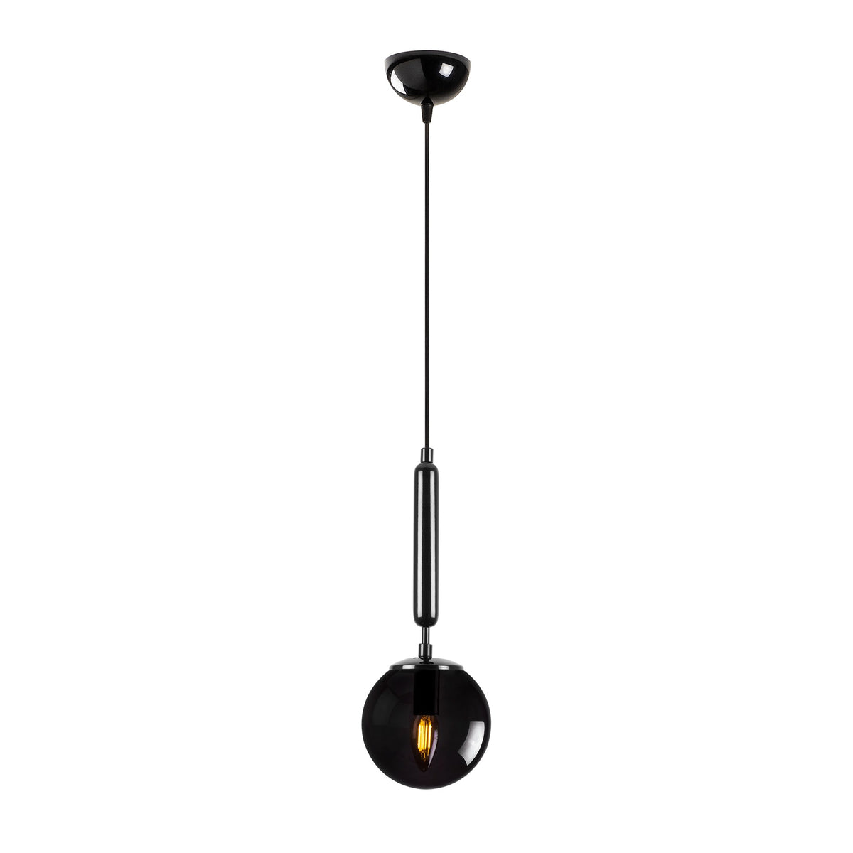 King Pendellampe - Schwarz in Schwarz präsentiert im Onlineshop von KAQTU Design AG. Pendelleuchte ist von Opviq