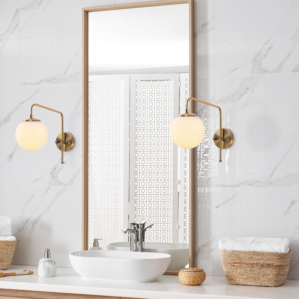 Viran Wandleuchte - Vintage in Vintage präsentiert im Onlineshop von KAQTU Design AG. Wandleuchte ist von Opviq