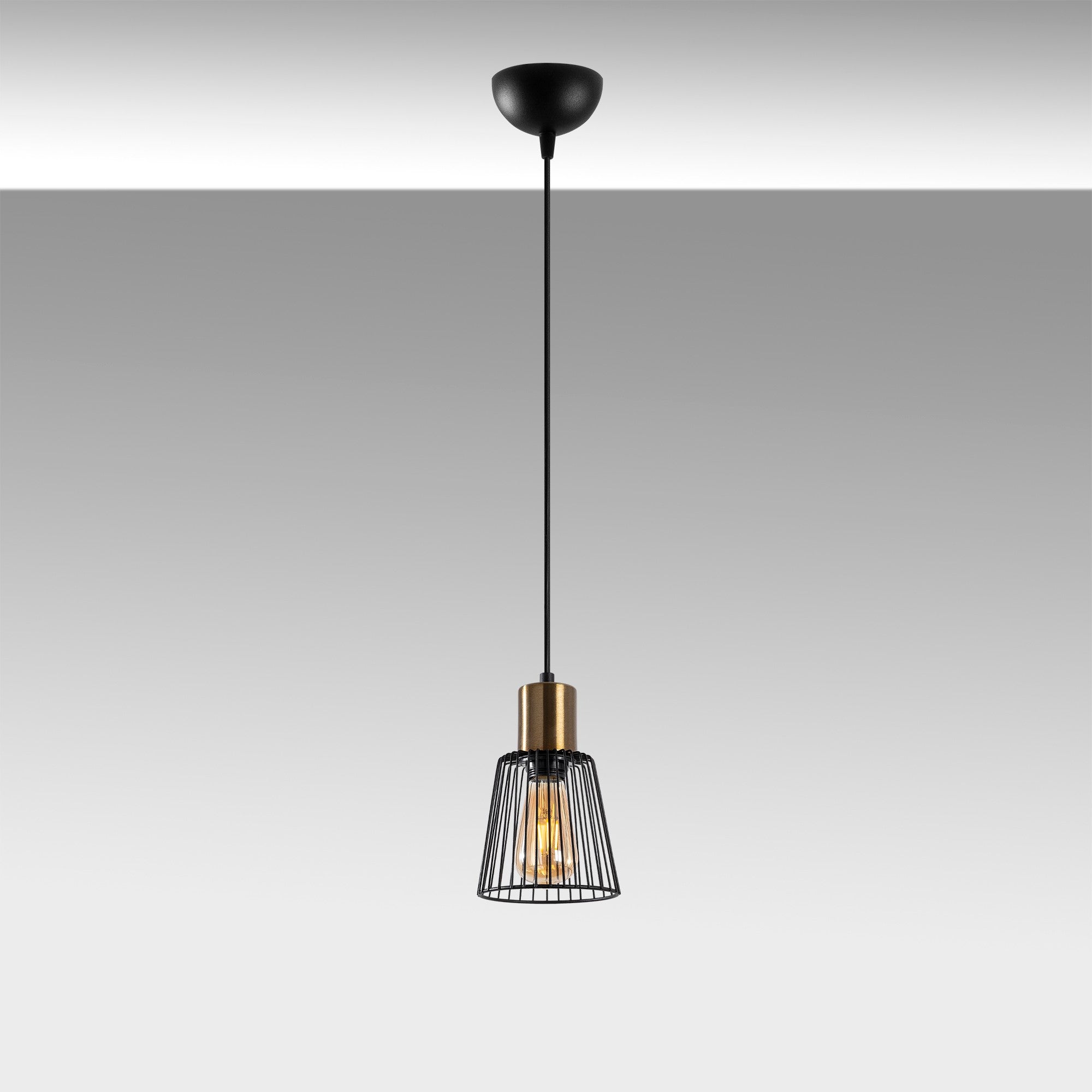 Kemtel - 11850 in Schwarz Antiquität präsentiert im Onlineshop von KAQTU Design AG. Pendelleuchte ist von Opviq