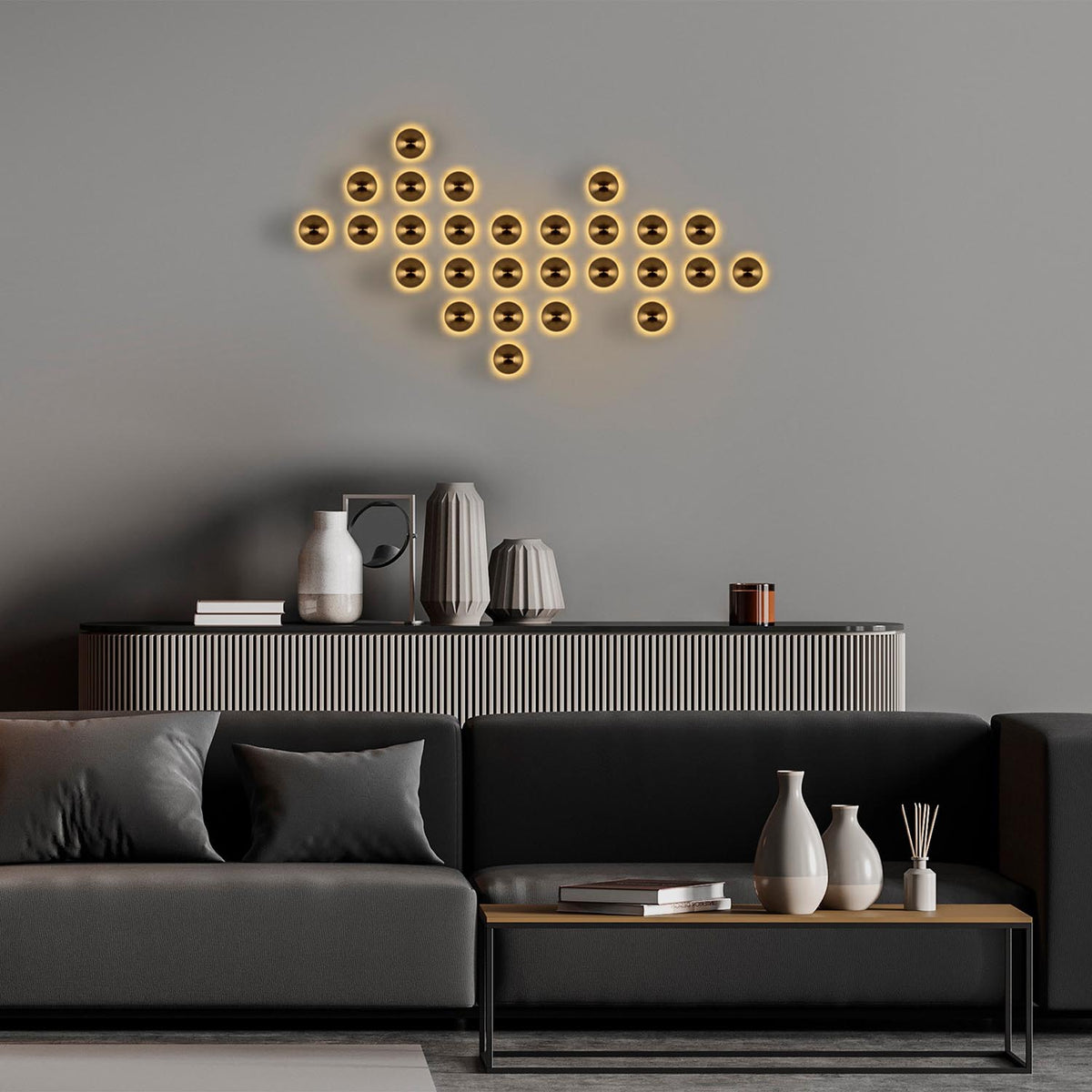 Fungal Wandleuchte - Gold in Gold präsentiert im Onlineshop von KAQTU Design AG. Wandleuchte ist von Opviq