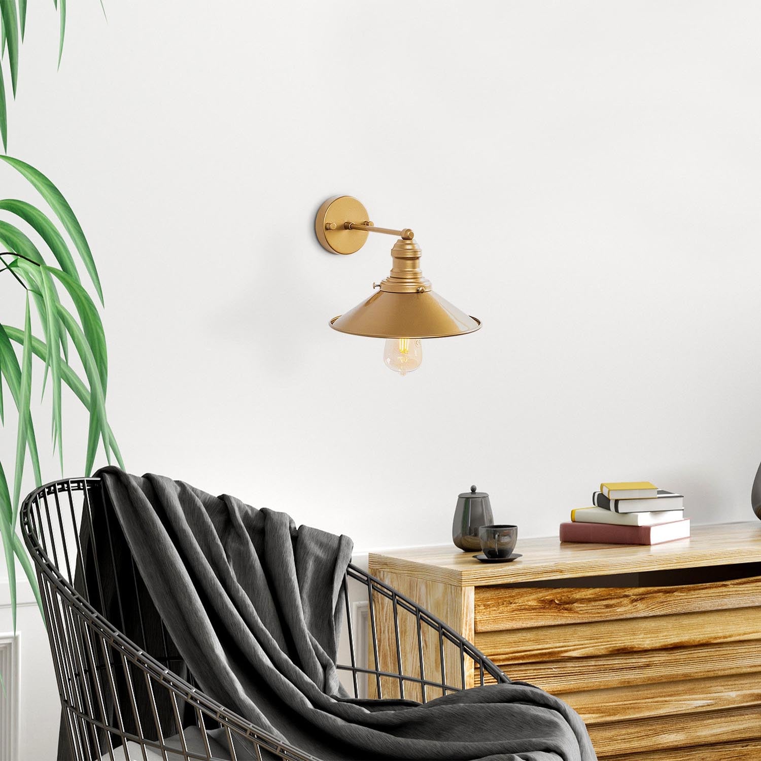 Elegante Conical Wandleuchte in Gold von Opviq: Verleihen Sie Ihrem Raum mit dieser stilvollen Lampe einen Hauch von Glamour und Gemütlichkeit.