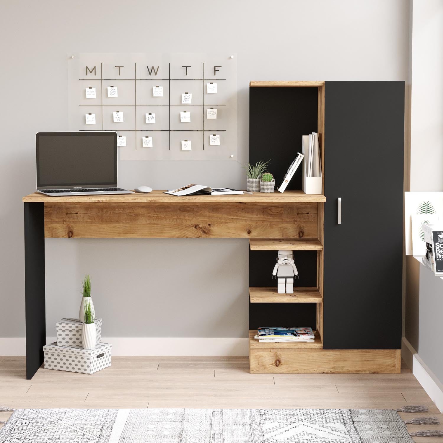 Gestalten Sie Ihren Arbeitsbereich mit dem Ct2 Schreibtisch in Atlantischer Kiefer Schwarz von Hanah Home – stilvoll, robust und inspirierend.