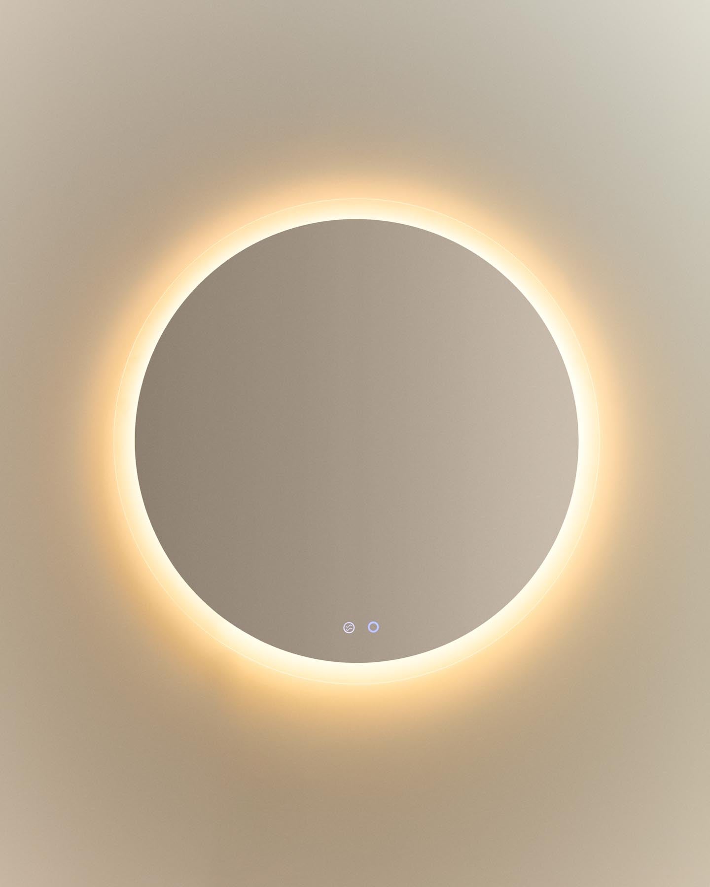 Runder Badezimmerspiegel Mervi mit LED-Licht und Anti-Beschlag-Funktion, Ø 80 cm in Transparent präsentiert im Onlineshop von KAQTU Design AG. Badzubehör ist von Kave Home