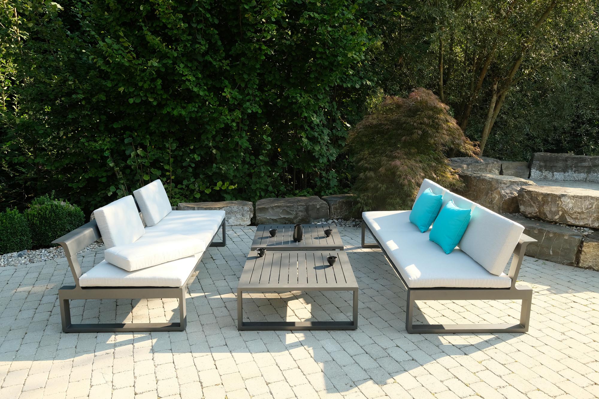 Gartensofa/Sonnenliege Florida in präsentiert im Onlineshop von KAQTU Design AG. Lounge Sofa ist von Be Garden