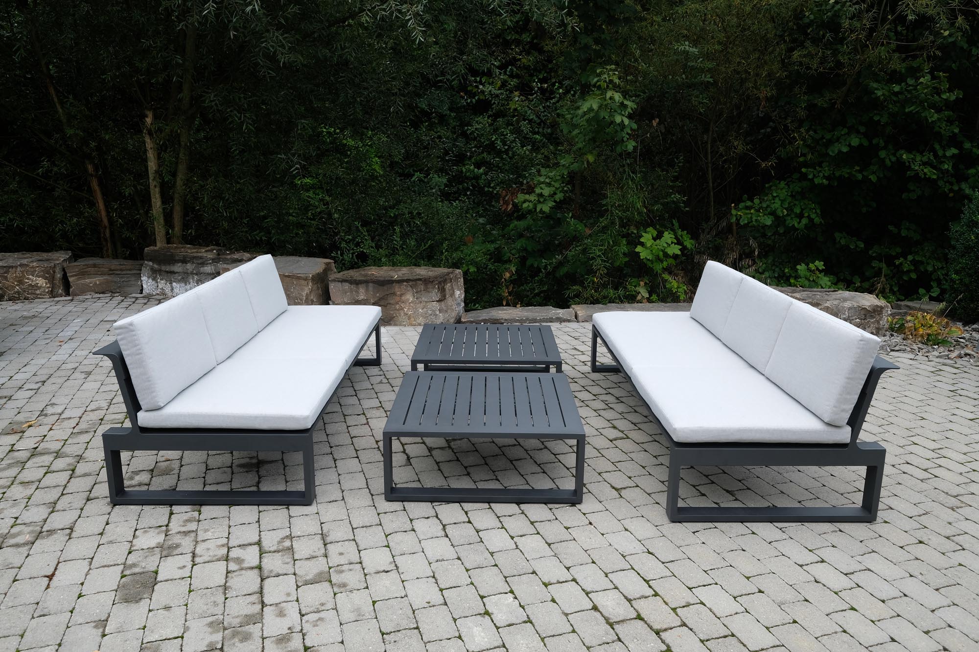 Gartensofa/Sonnenliege Florida in präsentiert im Onlineshop von KAQTU Design AG. Lounge Sofa ist von Be Garden