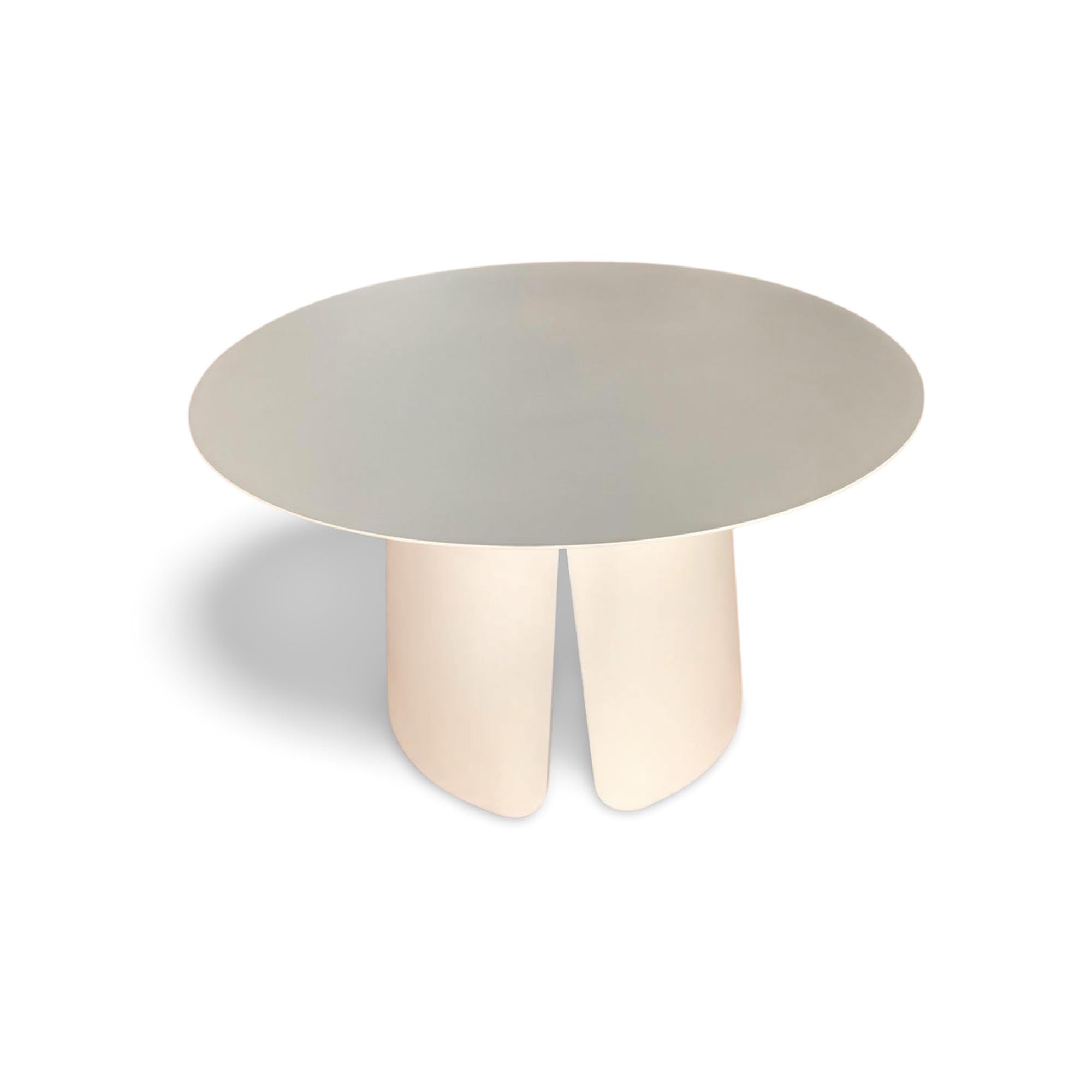 Couchtisch Fiore, Ø70 cm x 42 cm in Beige präsentiert im Onlineshop von KAQTU Design AG. Loungetisch ist von Be Garden