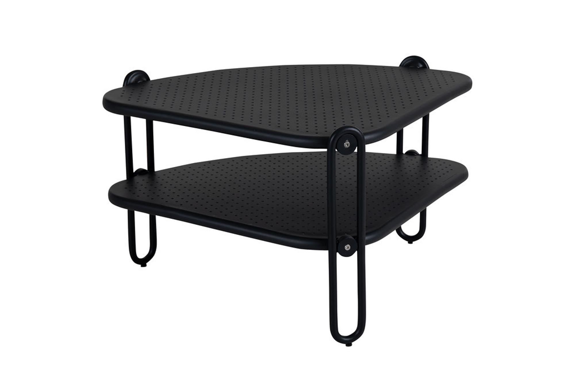 Blixt Couchtisch in präsentiert im Onlineshop von KAQTU Design AG. Loungetisch ist von Be Garden