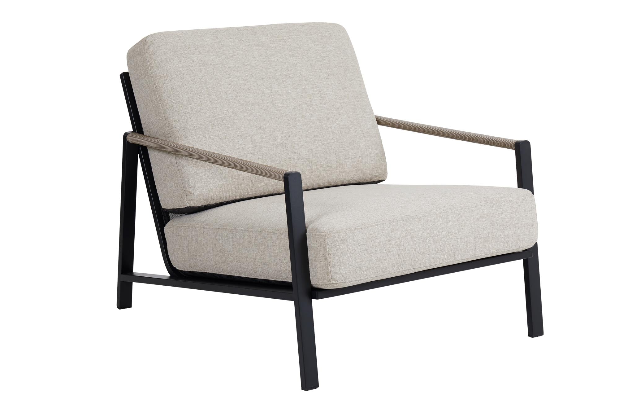 Gartensessel mit hellgrauem Kissen Lyra in präsentiert im Onlineshop von KAQTU Design AG. Outdoor-Sessel mit Armlehnen ist von Be Garden