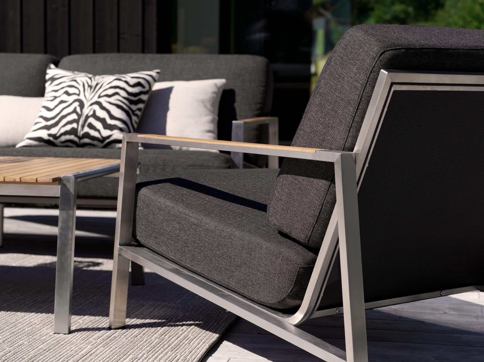 Gartensessel Naos in präsentiert im Onlineshop von KAQTU Design AG. Outdoor-Sessel mit Armlehnen ist von Be Garden