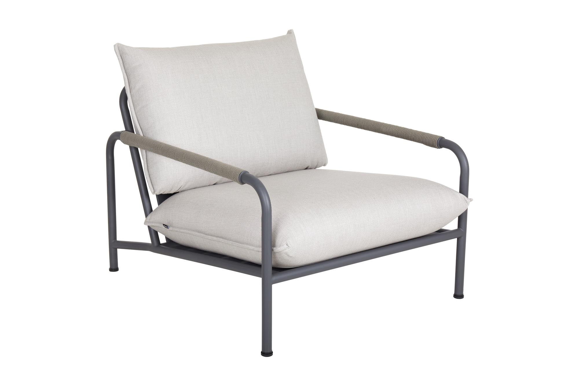Stylischer Lounge Sessel Lerberget in zeitlosem Anthrazit, ideal für gemütliche Stunden im Freien, ob im Garten oder auf der Terrasse.