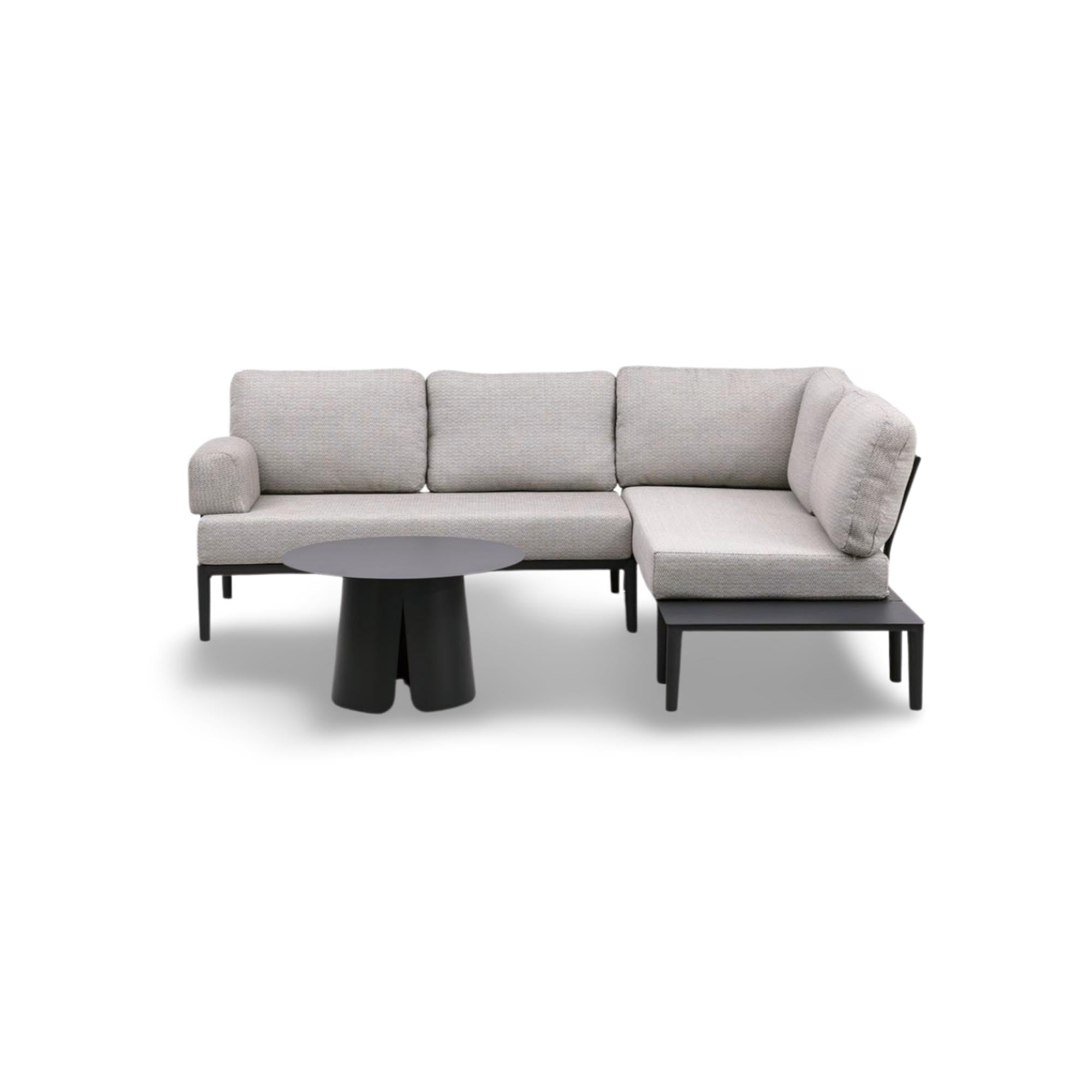 Elegantes Garten-Loungeset Fiore für 4 Personen mit modernem Loungetisch, perfekt für gesellige Abende im Freien.