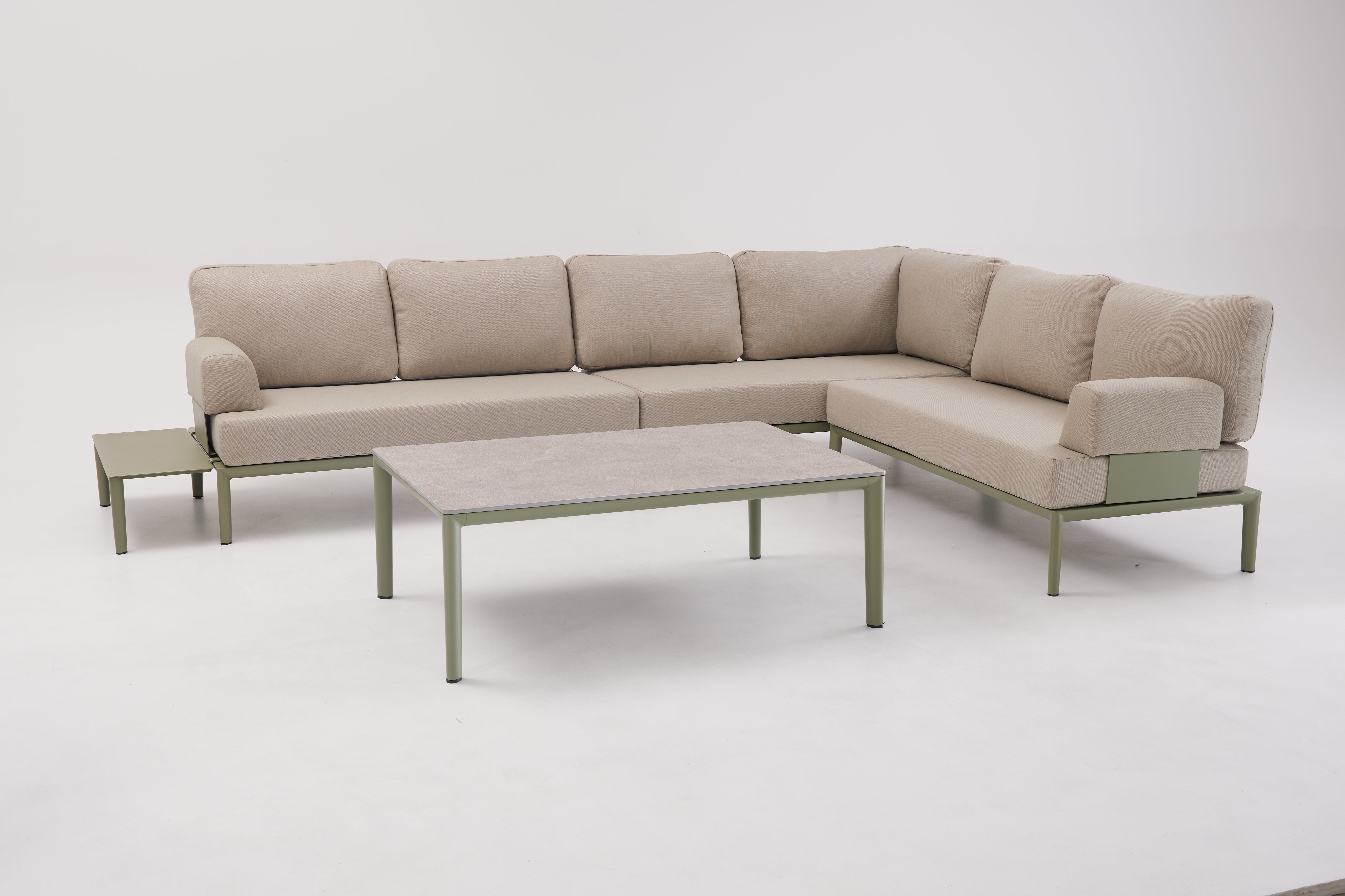 Modulares Garten-Loungeset Fiore 6 Sitzer Loungetischen und 2 Armlehnen in Oliv-Grün präsentiert im Onlineshop von KAQTU Design AG. Loungeset ist von Be Garden