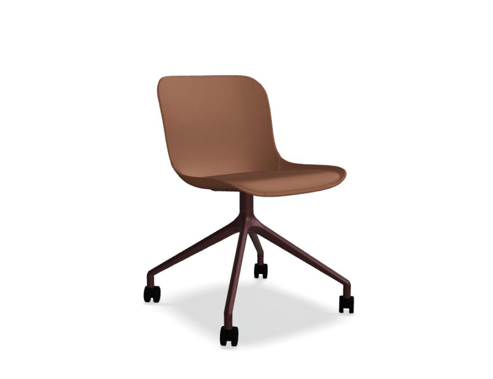 Baltic 2 Classic BLK4P19K - Stuhl Drehbasis in Beige präsentiert im Onlineshop von KAQTU Design AG. Drehstuhl ist von Mdd