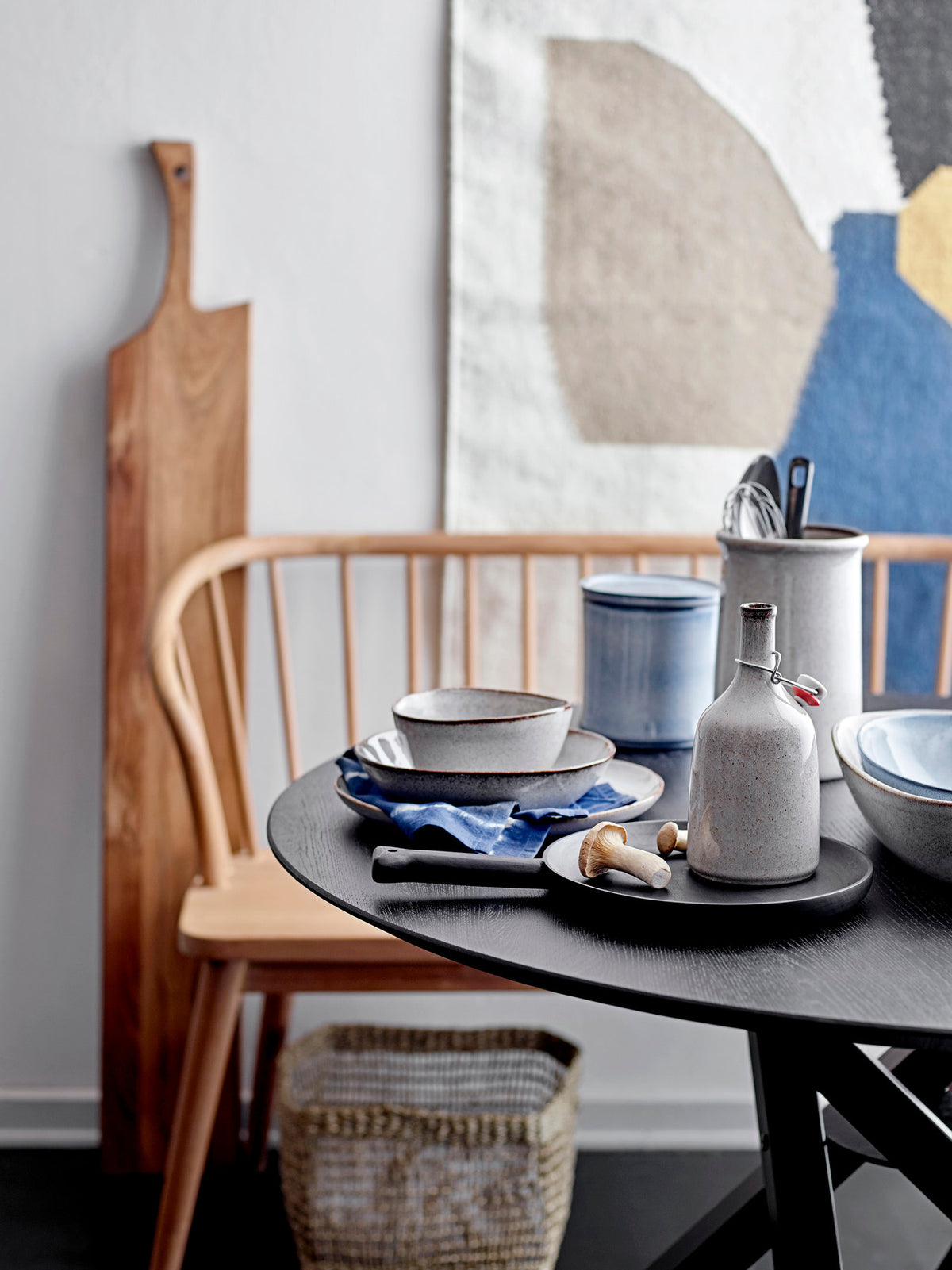 Sandrine Servierschüssel, Blau, Steingut in Blue präsentiert im Onlineshop von KAQTU Design AG. Schale ist von Bloomingville