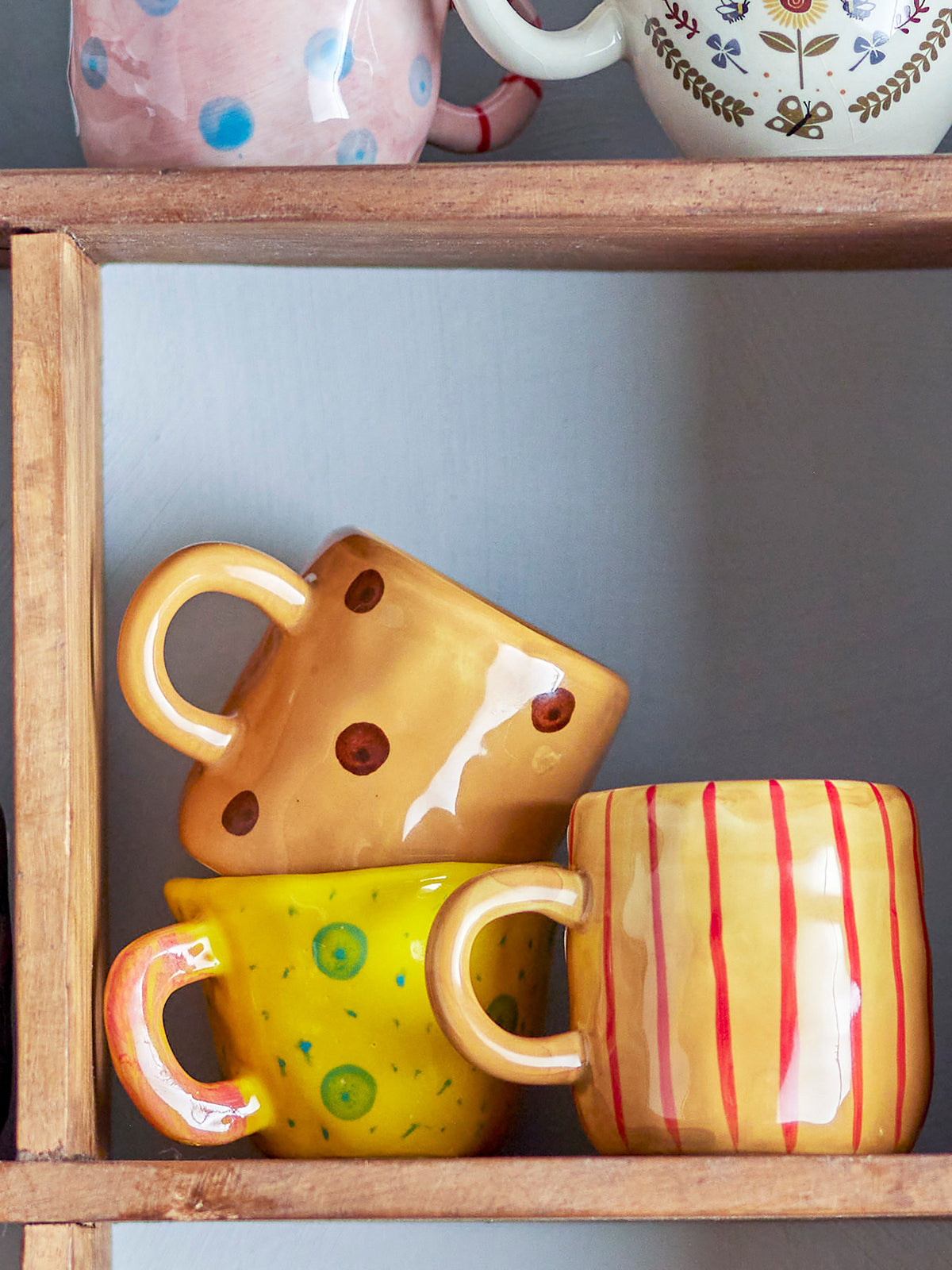 Nini Tasse, Gelb, Steingut in Yellow präsentiert im Onlineshop von KAQTU Design AG. Tasse ist von Bloomingville Mini