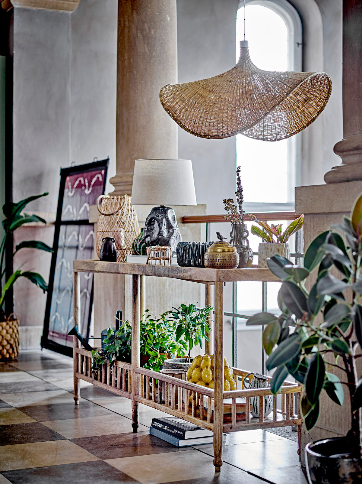 Limone Vase, Gelb, Steingut in Yellow präsentiert im Onlineshop von KAQTU Design AG. Vase ist von Creative Collection