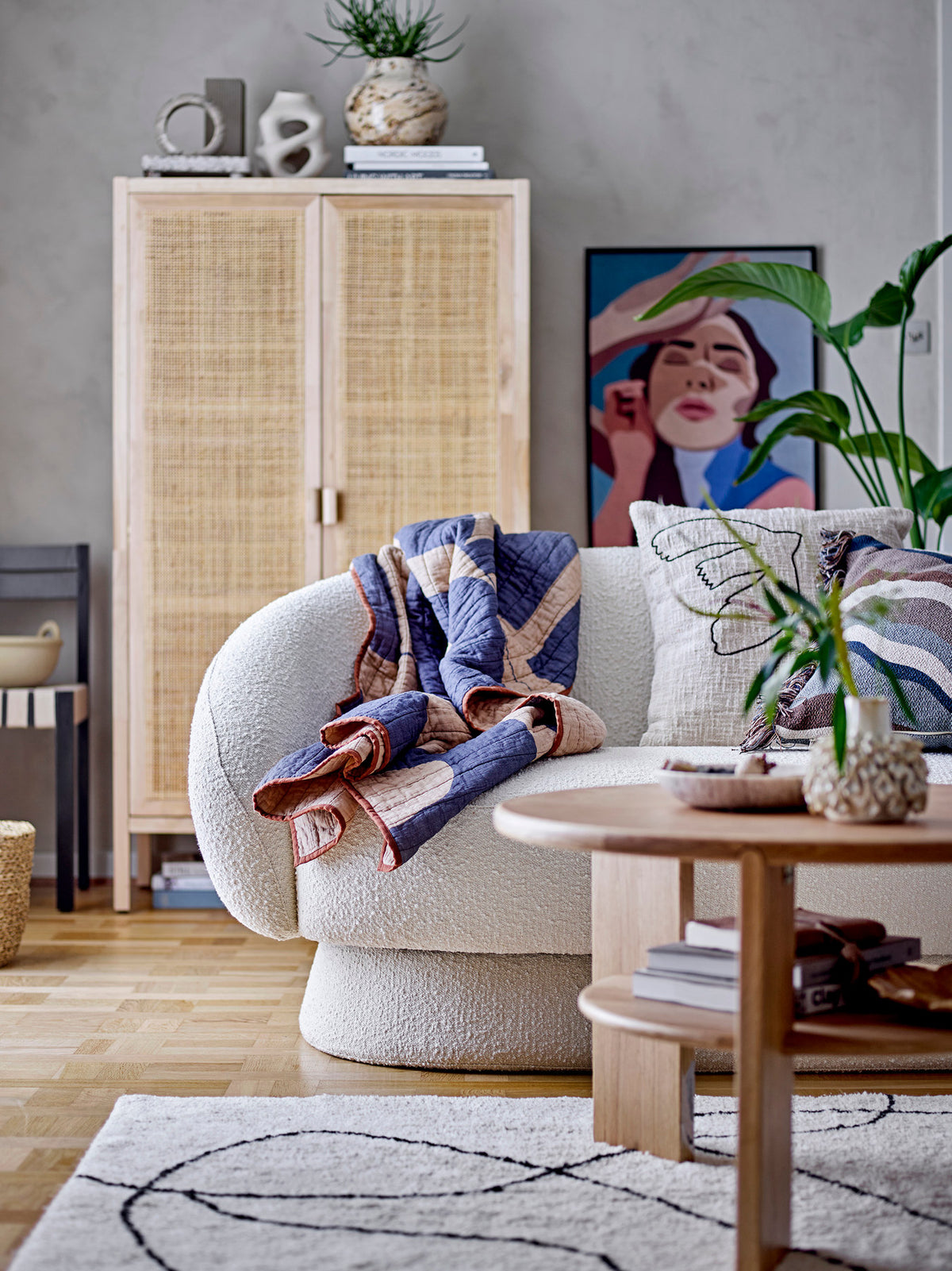Viga Teppich, Weiá, Baumwolle in White präsentiert im Onlineshop von KAQTU Design AG. Teppich ist von Bloomingville