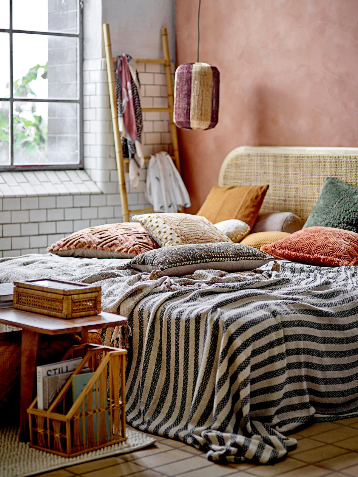 Taranto Kissen, Natur, Baumwolle in Nature präsentiert im Onlineshop von KAQTU Design AG. Deko Kissen ist von Bloomingville