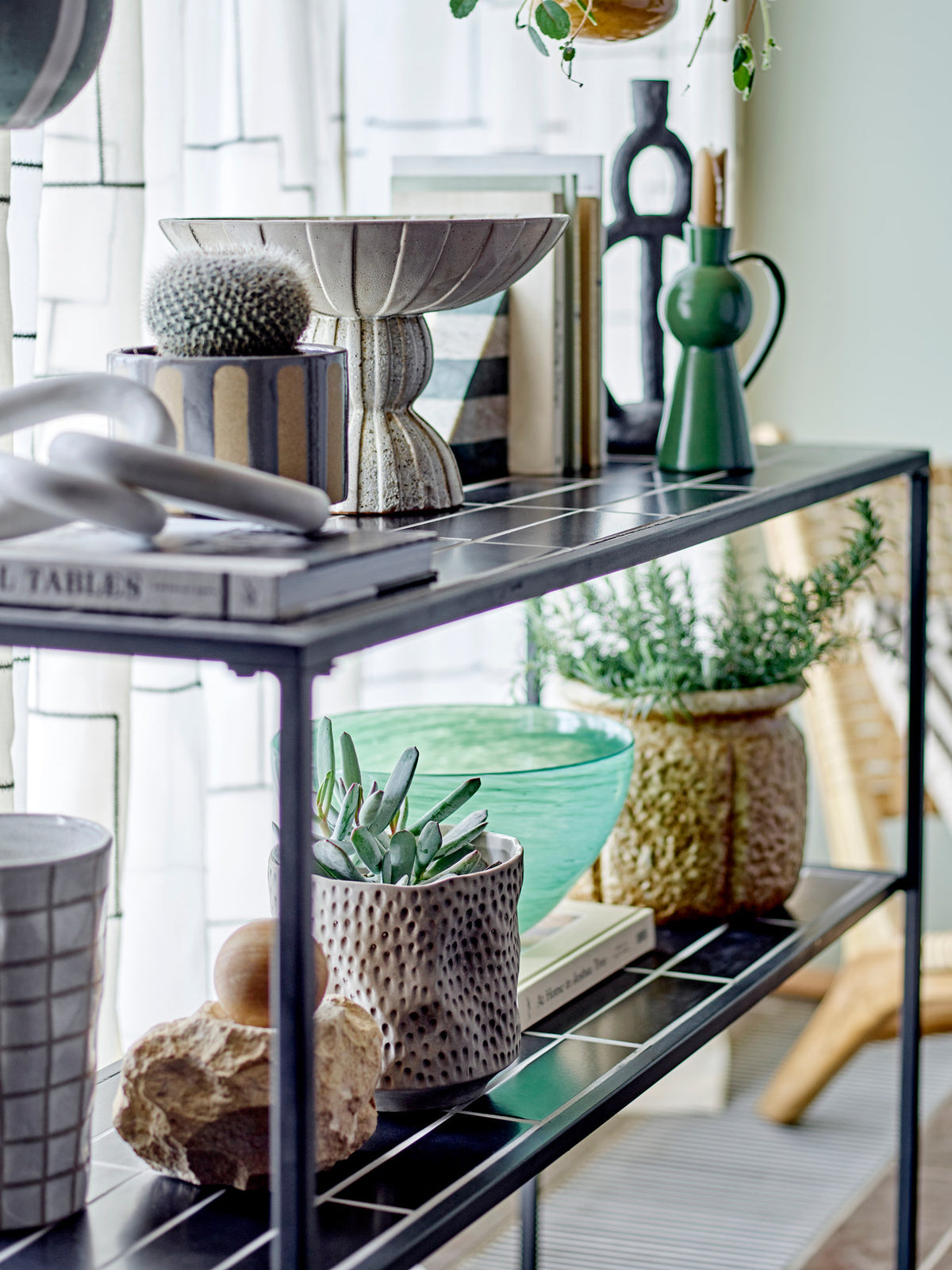 Fija Kerzenhalter, Grün, Steingut in Green präsentiert im Onlineshop von KAQTU Design AG. Kerzenständer ist von Bloomingville