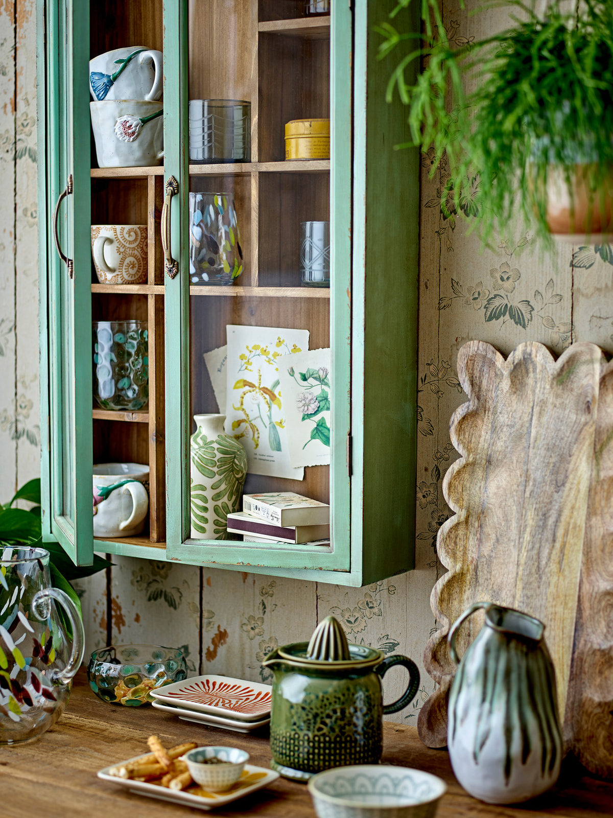 Rondha Schale, Grün, Glas in Grün präsentiert im Onlineshop von KAQTU Design AG. Schale ist von Creative Collection
