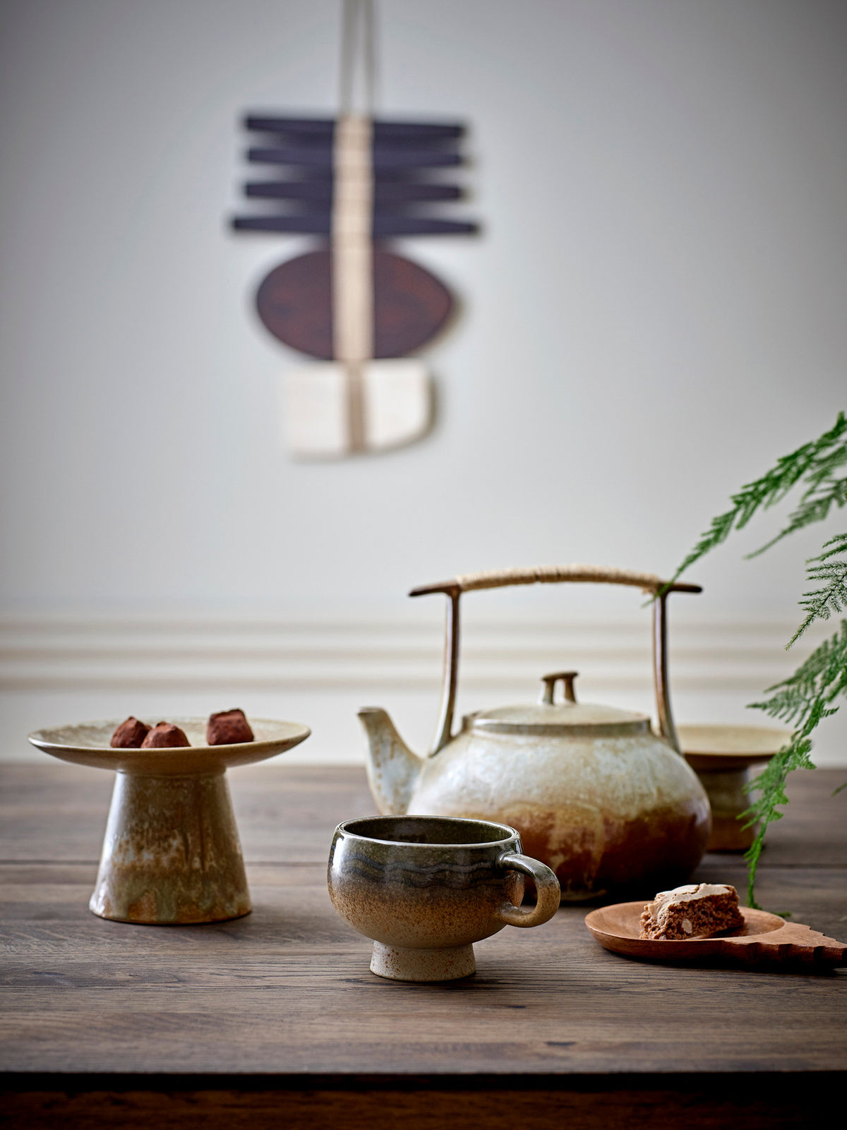 Ikigai Teekanne, Braun, Steingut in Braun präsentiert im Onlineshop von KAQTU Design AG. Teekrüge ist von Bloomingville