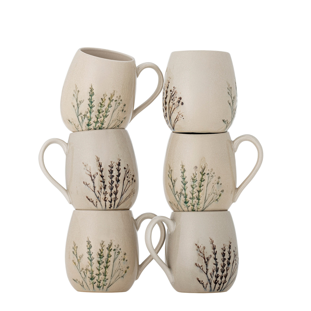Weisse Steingut-Tasse Bea von Bloomingville mit floralem Muster und Krakeleeglasur