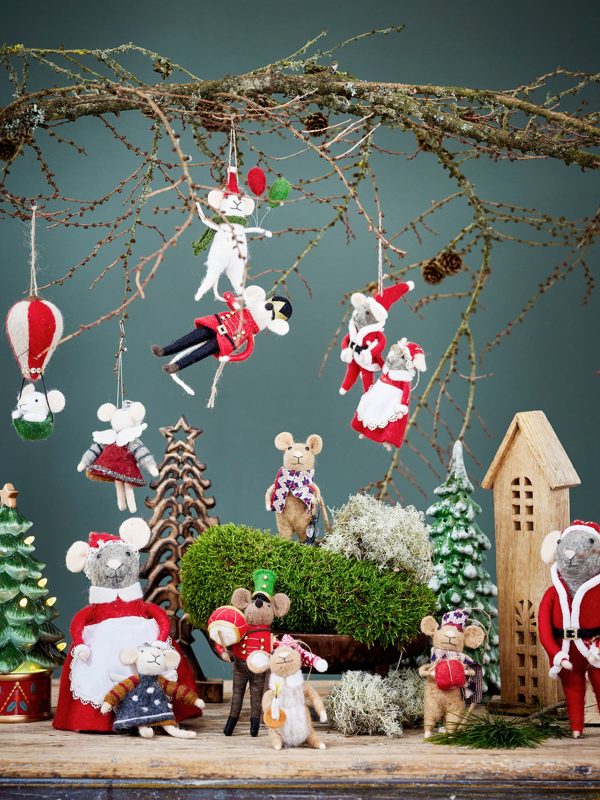Peo Ornament, Rot, Wolle in Rot präsentiert im Onlineshop von KAQTU Design AG. Ornament ist von Bloomingville