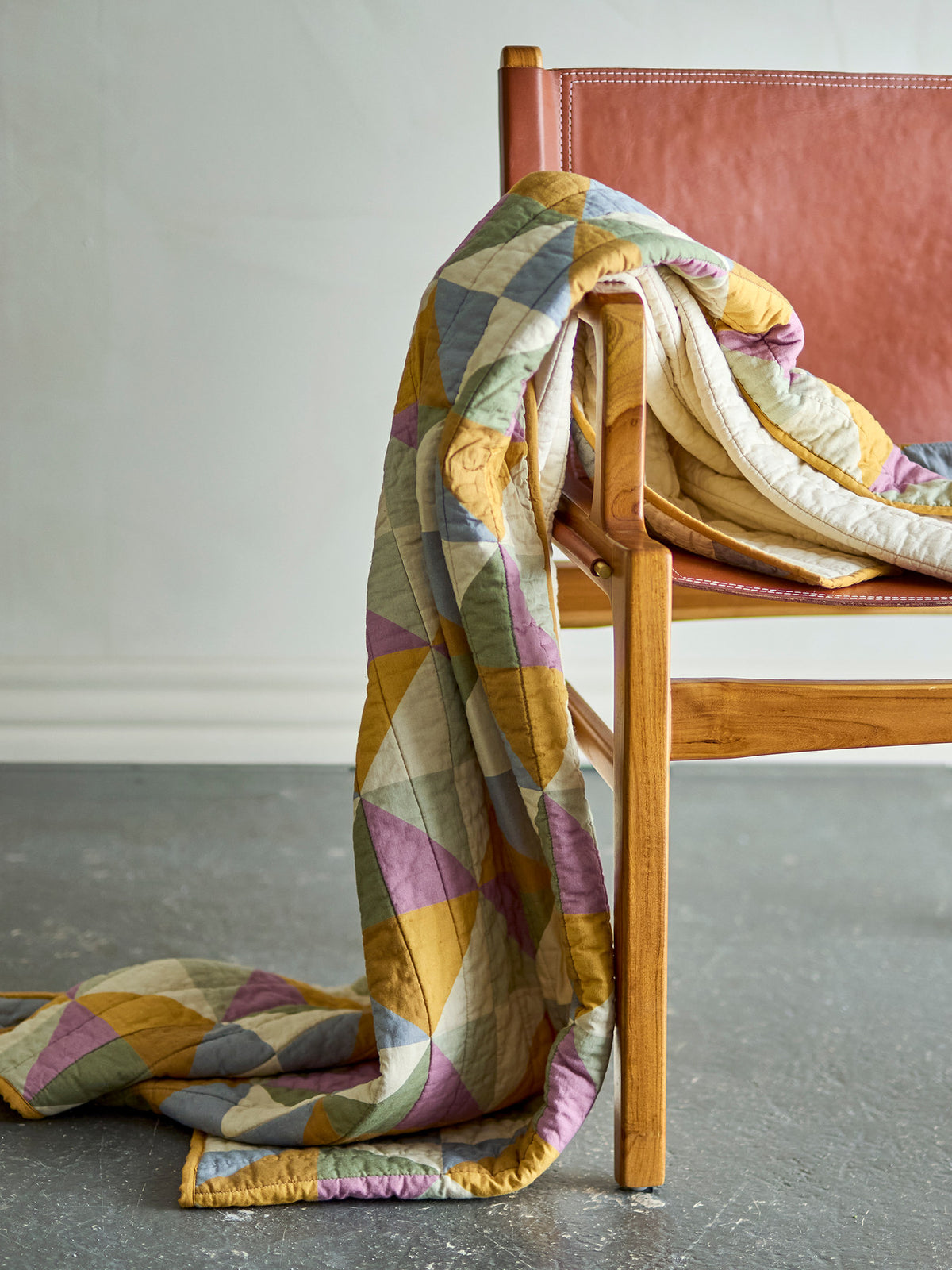 Crewe Quilt, Gelb, Baumwolle OEKO-TEX® in Gelb präsentiert im Onlineshop von KAQTU Design AG. Wolldecke ist von Bloomingville