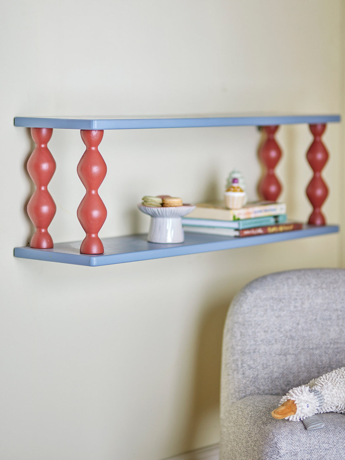 Bibiola Regal, Blau, MDF in Blau präsentiert im Onlineshop von KAQTU Design AG. Wandregal ist von Bloomingville Mini