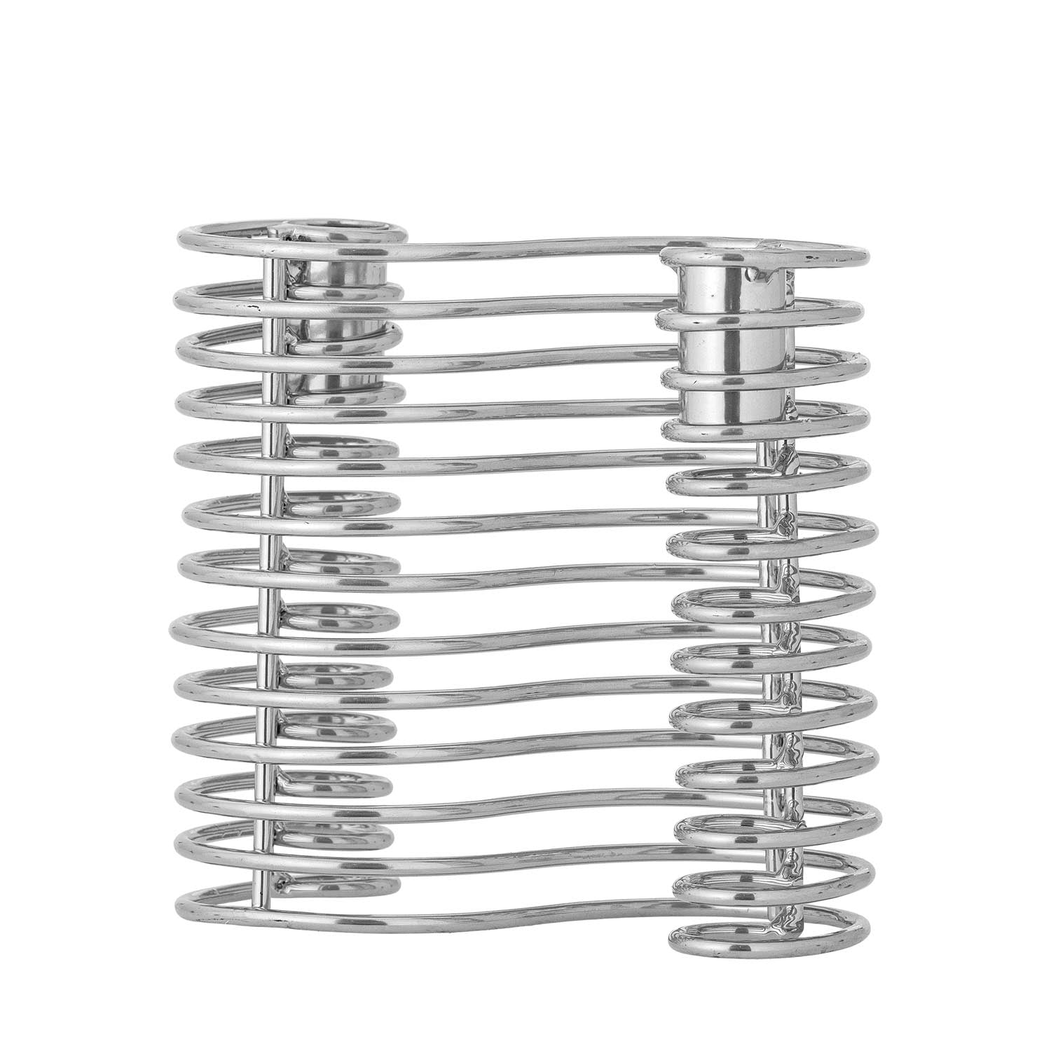 Setzen Sie stilvolle Akzente in Ihrem Zuhause mit dem Wavela Kerzenhalter von Bloomingville – ein elegantes Design aus verchromtem Eisen.